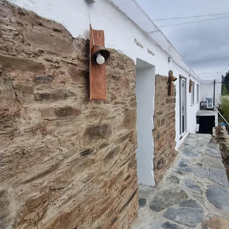 Piscina Interior Aquecida - Monte Cimeiro E Casitas Da Eira - Casa Da Ti Carminha Сasa de vacaciones *